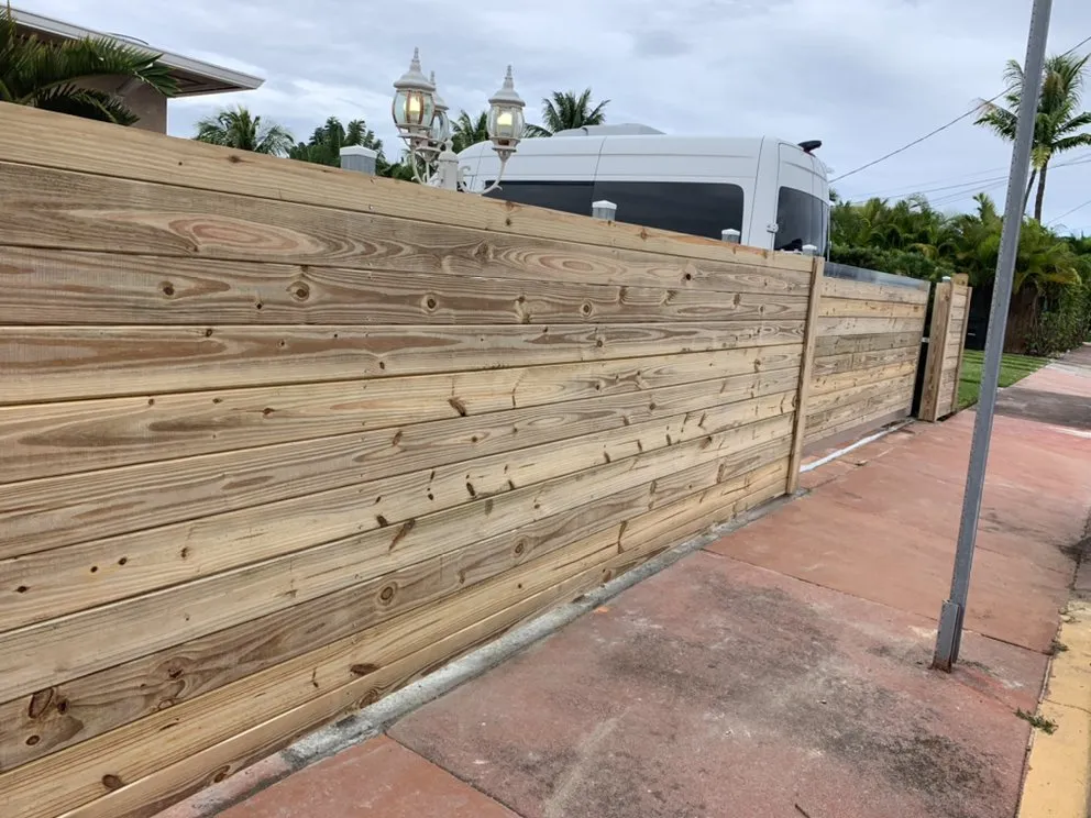 Affordable wood fence service in Miami, FL by Horizon Structural Developers