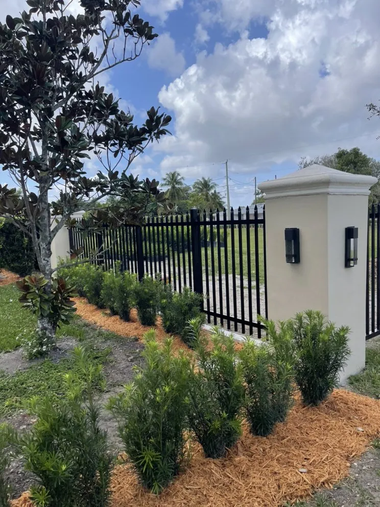 Trusted wood fence service for homes in Miami, FL by Horizon Structural Developers