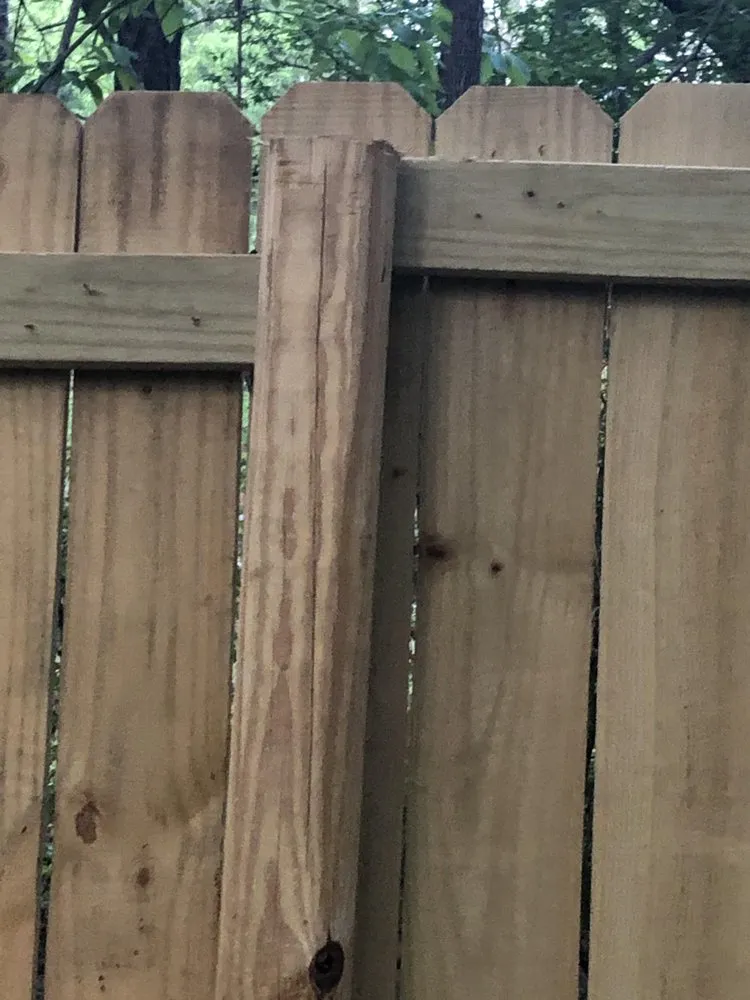 Professional fence repair experts serving Birmingham, AL - iConstruct