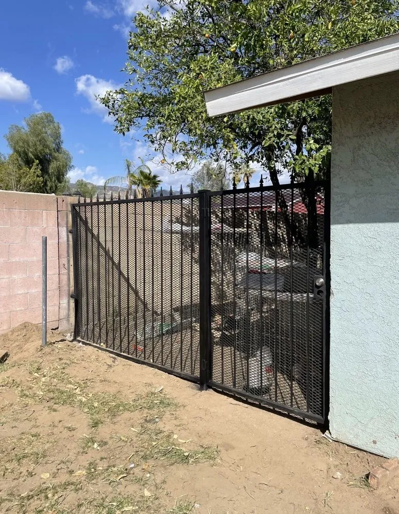 Top-rated wood fence service experts serving Colton, CA - Industrious Engineering