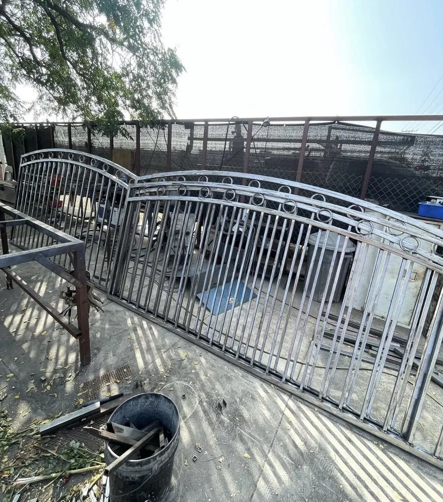 Quality vinyl fence installation for homes in Colton, CA by Industrious Engineering