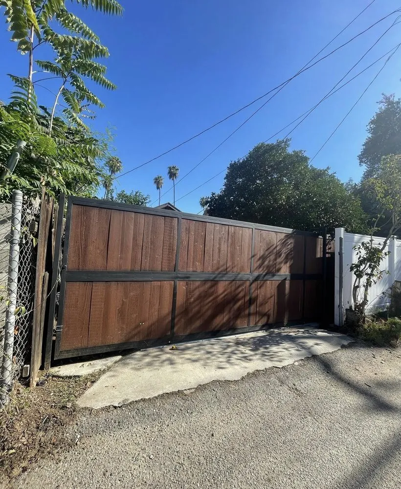 Local wood fence service service in Colton, CA - Industrious Engineering