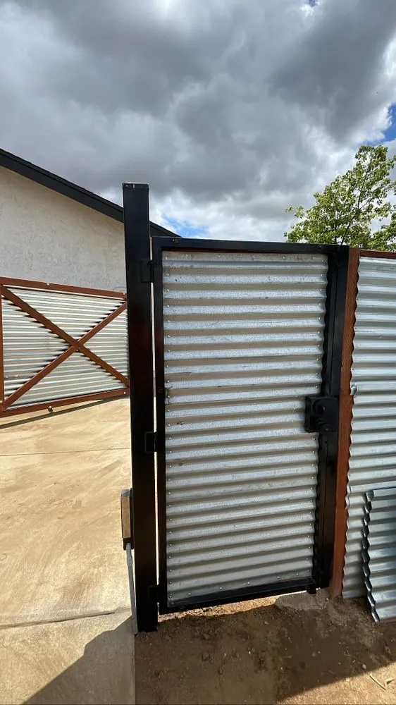 Reliable wood fence service experts serving Colton, CA - Industrious Engineering