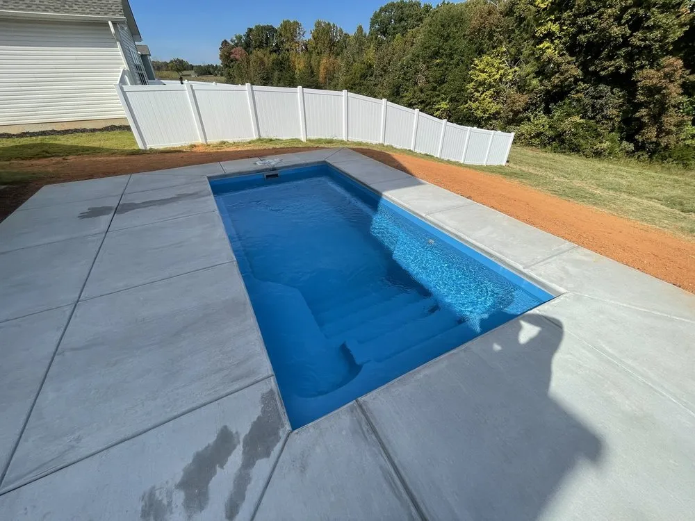 Top-rated fence repair service in Denver, NC - Infinity Pool Construction