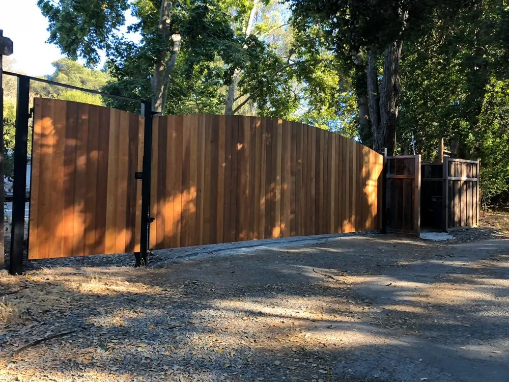 Quality chain link fencing experts serving Austin, TX - Integrity Automatic Gates