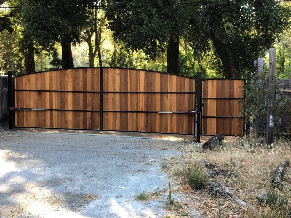 Expert chain link fencing experts serving Austin, TX - Integrity Automatic Gates