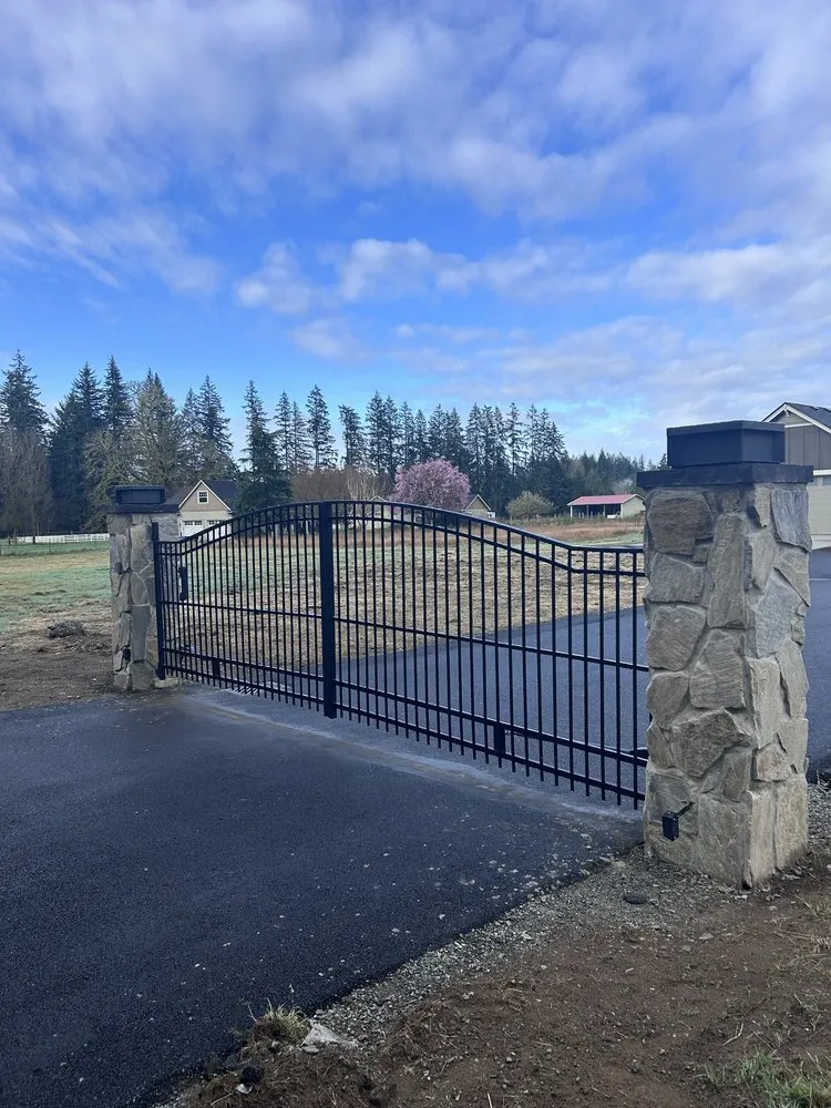 Professional vinyl fence installation service in Bellevue, WA - Interactive Gates & Security