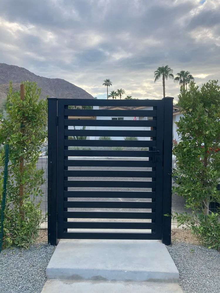 Top-rated vinyl fence installation in Riverside, CA by Iron Forge