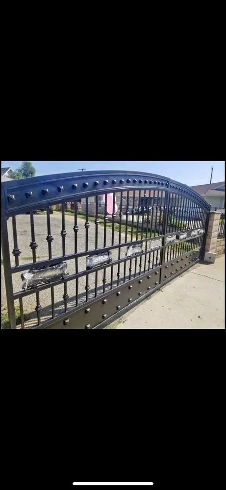 Top-rated fence installation for homes in Perris, CA by Ivan Welding