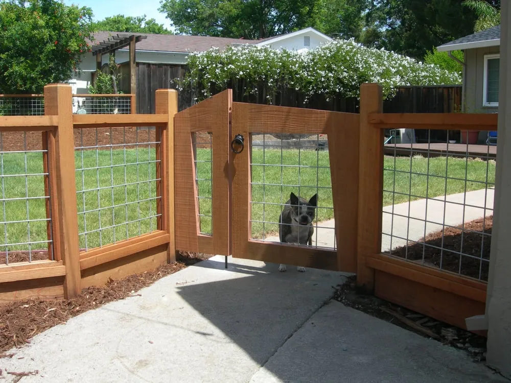 Expert wood fence service service in Martinez, CA - Java Fence