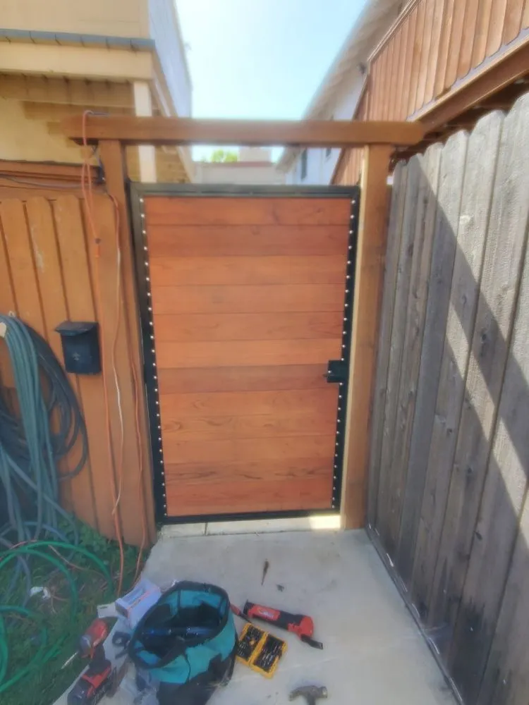Top-rated chain link fencing in Berkeley, CA by JM Welding