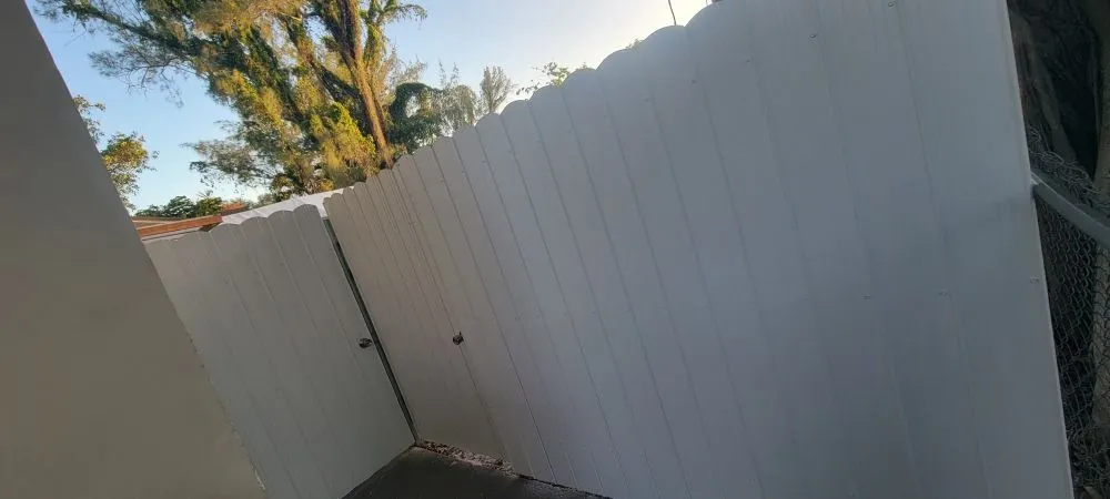 Reliable fence installation experts serving Miami, FL - Jonathan Multi Services