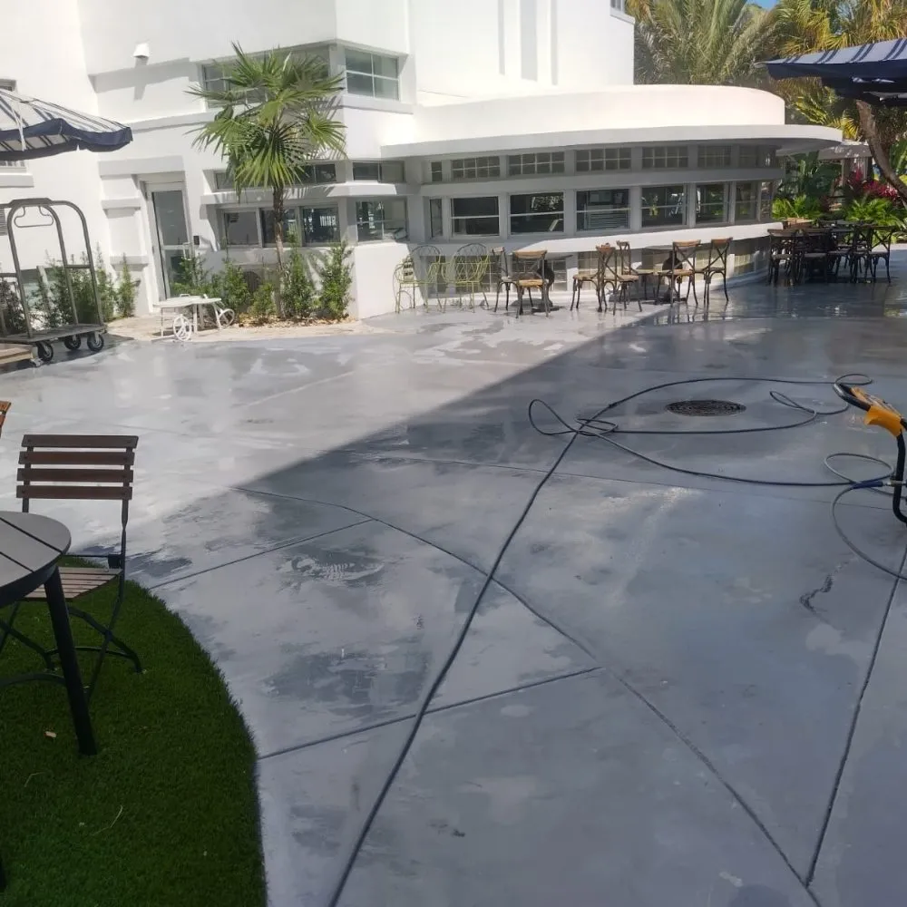 Local fence repair in Miami, FL by Jonathan Multi Services