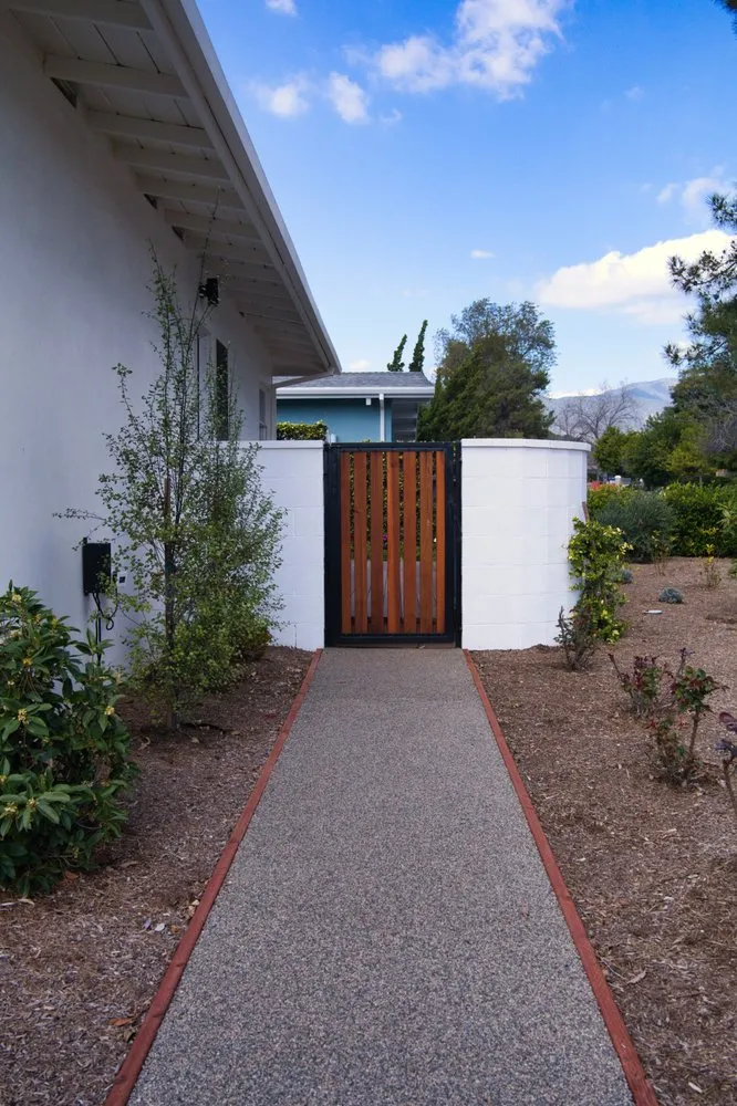 Top-rated fence repair in Upland, CA by Jonescape