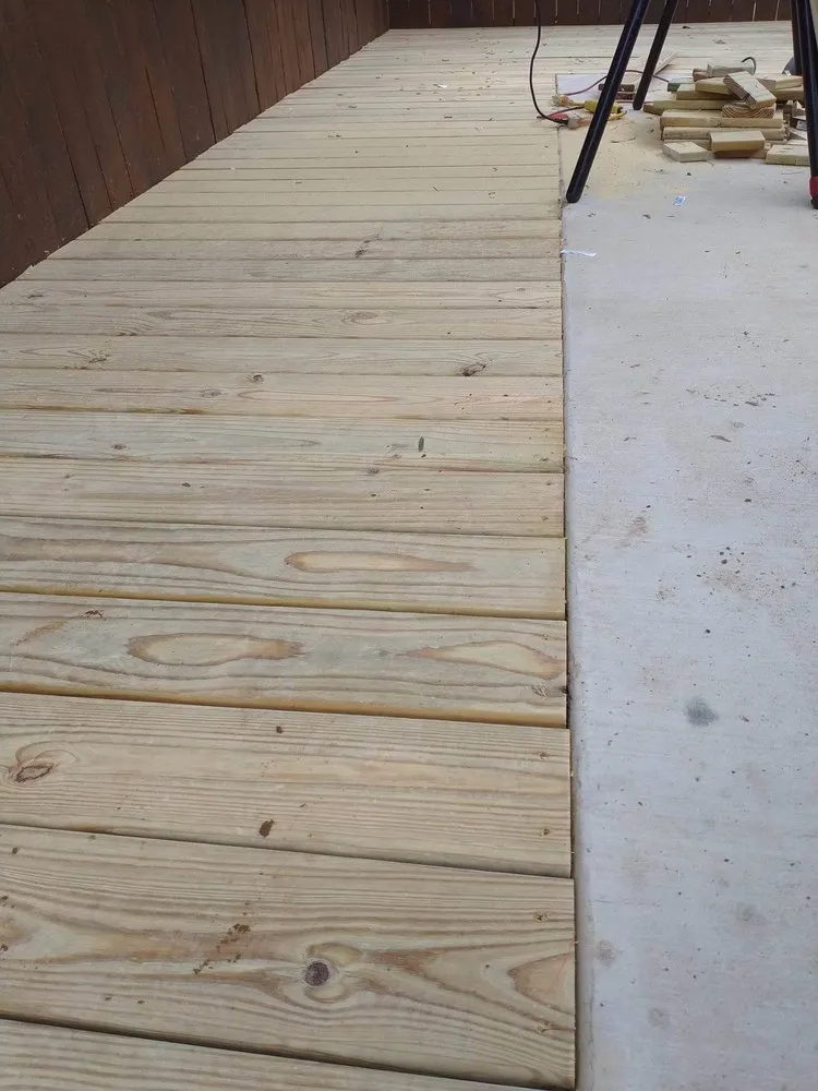 Local wood fence service in Alba, TX by JS Construction & General