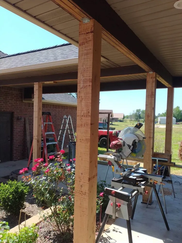 Quality vinyl fence installation service in Alba, TX - JS Construction & General