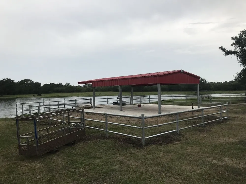 Local chain link fencing experts serving Rowlett, TX - J’s Construction