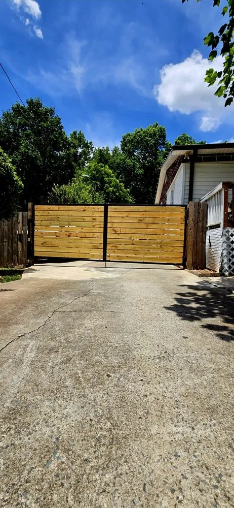 Expert chain link fencing experts serving Monroe, NC - J’S Developers