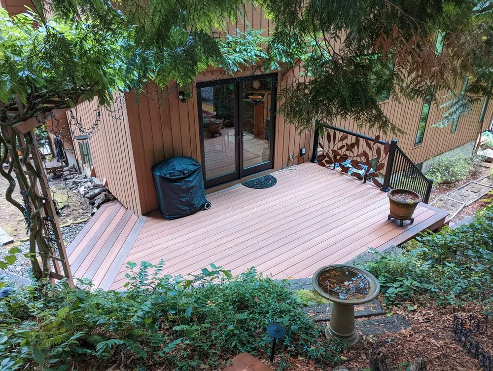Trusted wood fence service experts serving Aloha, OR - JTR Construction