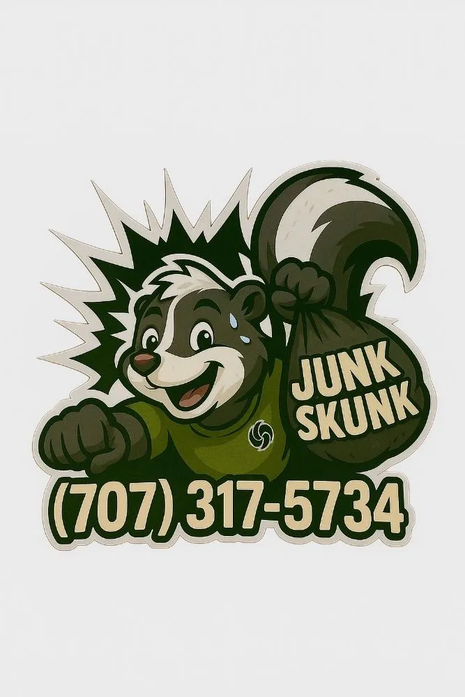 Local chain link fencing service in Willits, CA - Junk Skunk