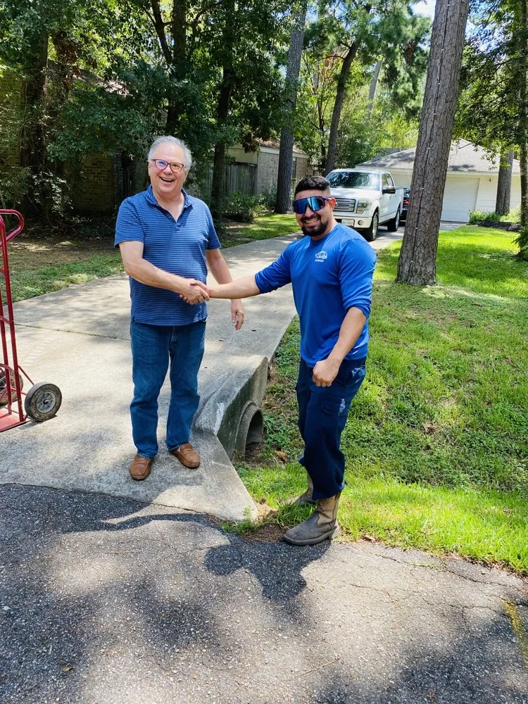 Reliable fence installation service in Pasadena, TX - JW Junk