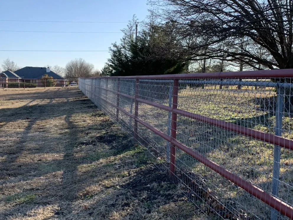 Local vinyl fence installation in Pilot Point, TX by KCS Construction