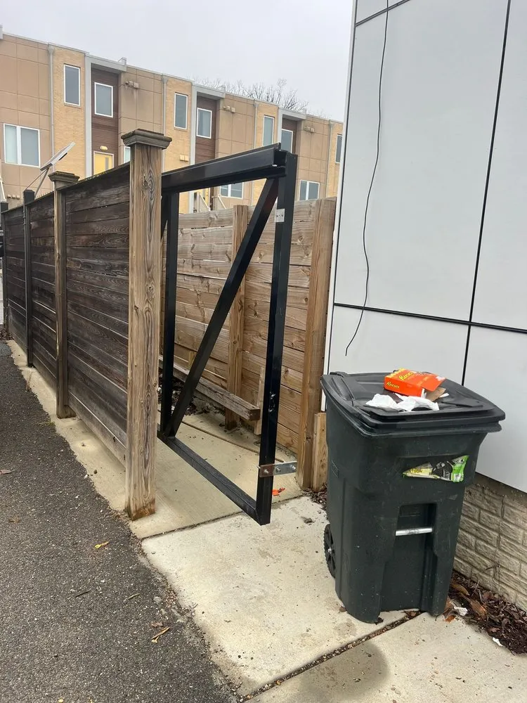 Expert privacy fencing experts serving Compton, CA - Kendrick Electric Gate