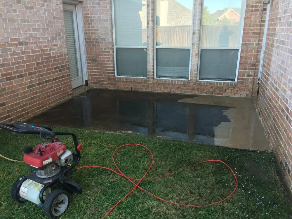 Affordable wood fence service experts serving Haslet, TX - KG Services