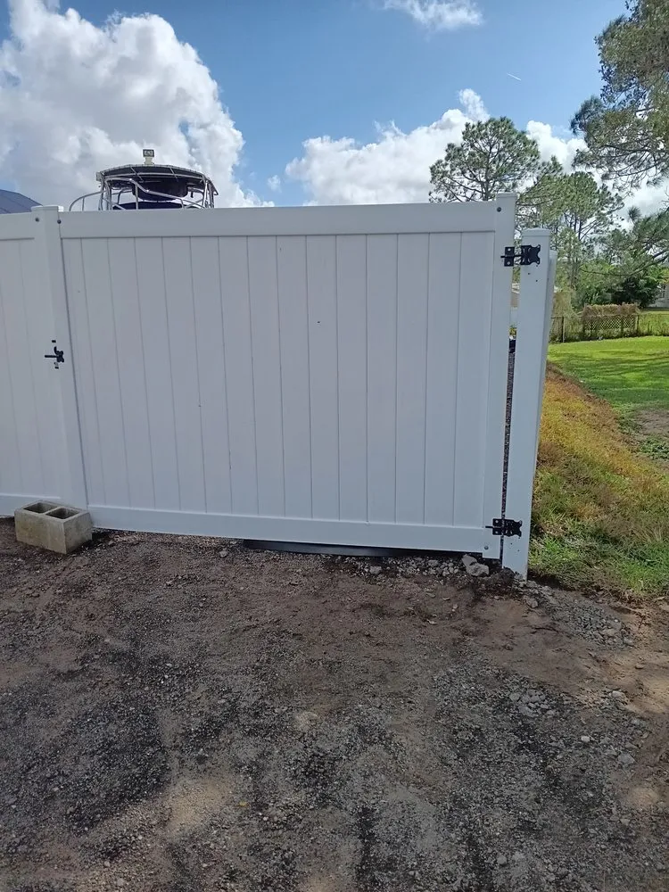 Expert fence repair for homes in Eustis, FL by KNF Clearing Grading & Fencing