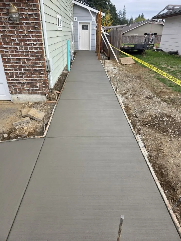 Local fence installation for homes in Everett, WA by L & V Concret