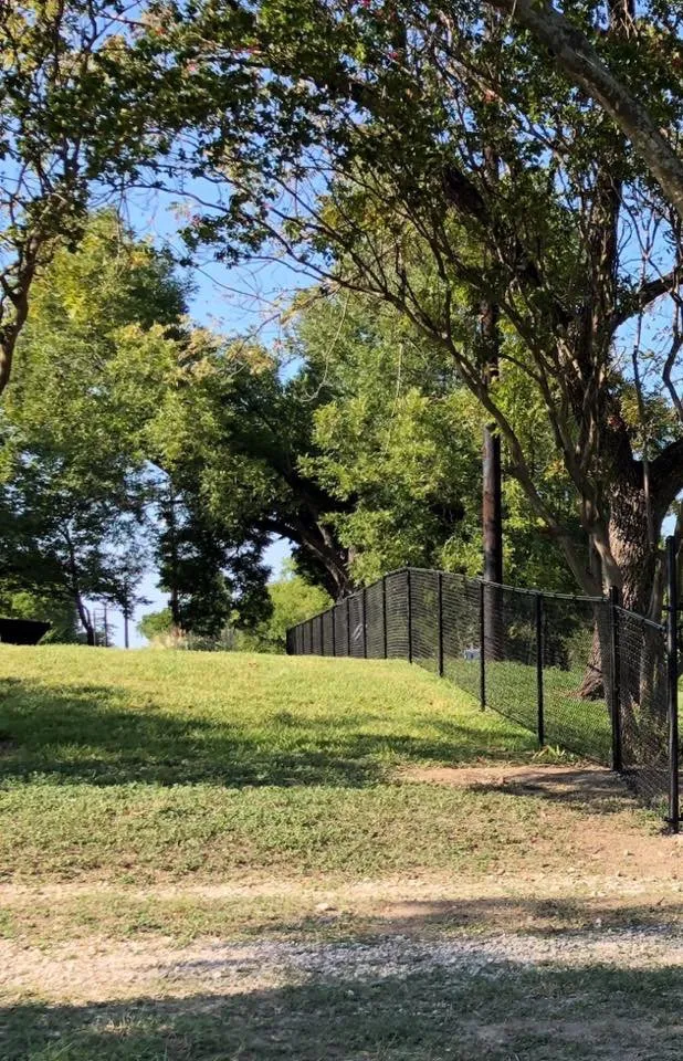 Expert vinyl fence installation experts serving Forney, TX - Lakeside Services