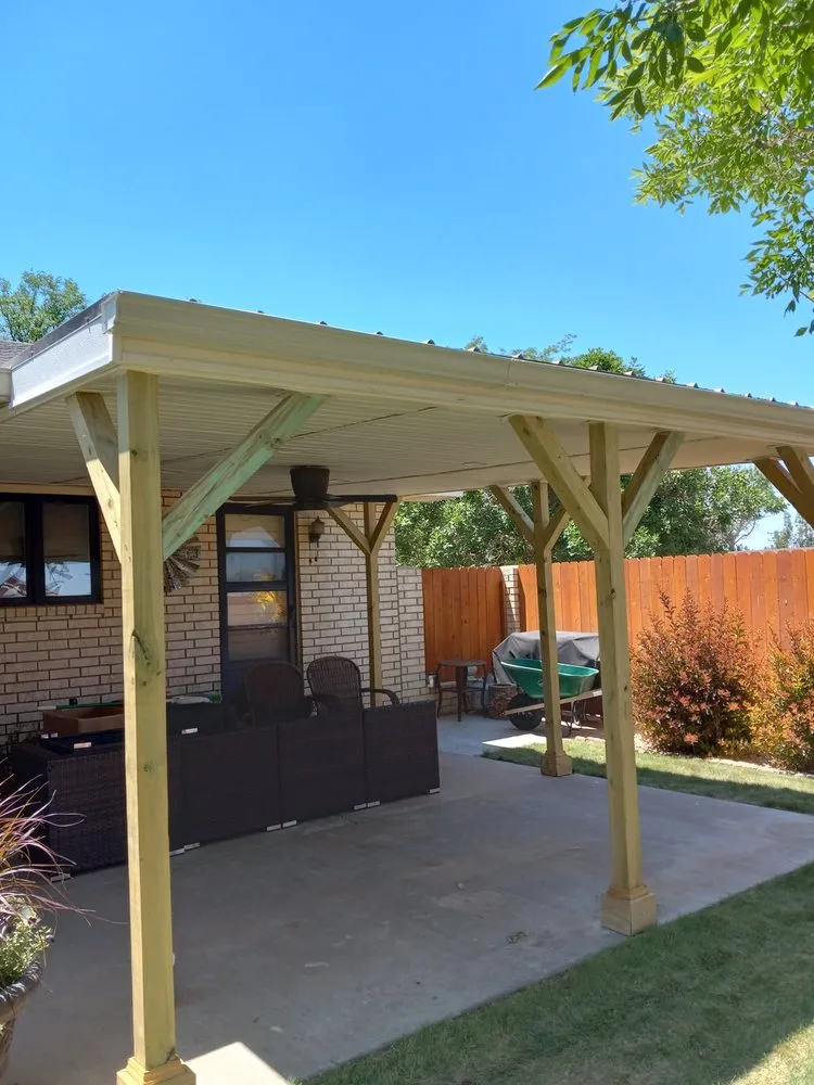 Local chain link fencing for homes in Borger, TX by Lambert Construction