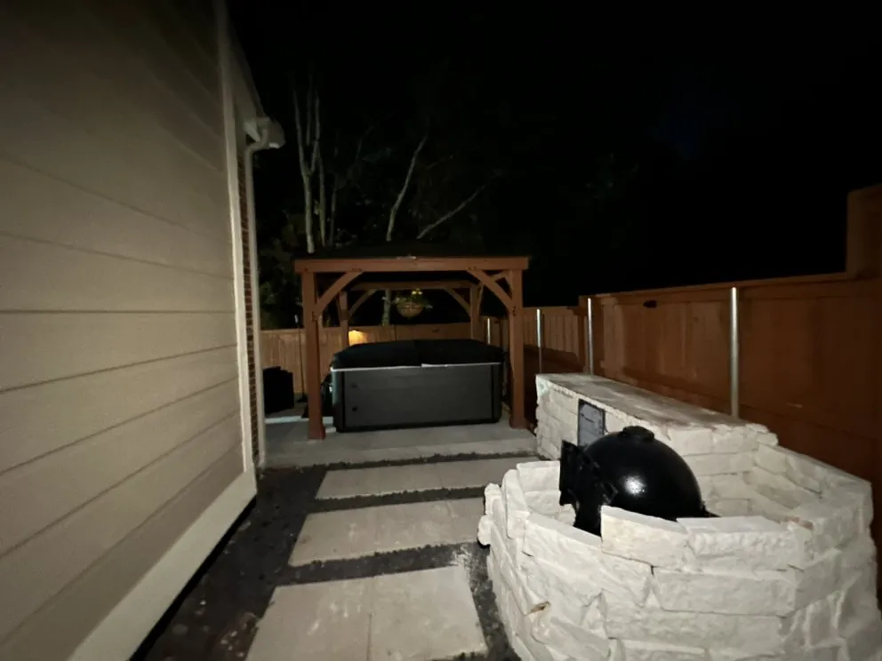 Reliable chain link fencing experts serving Rowlett, TX - LL Contracting