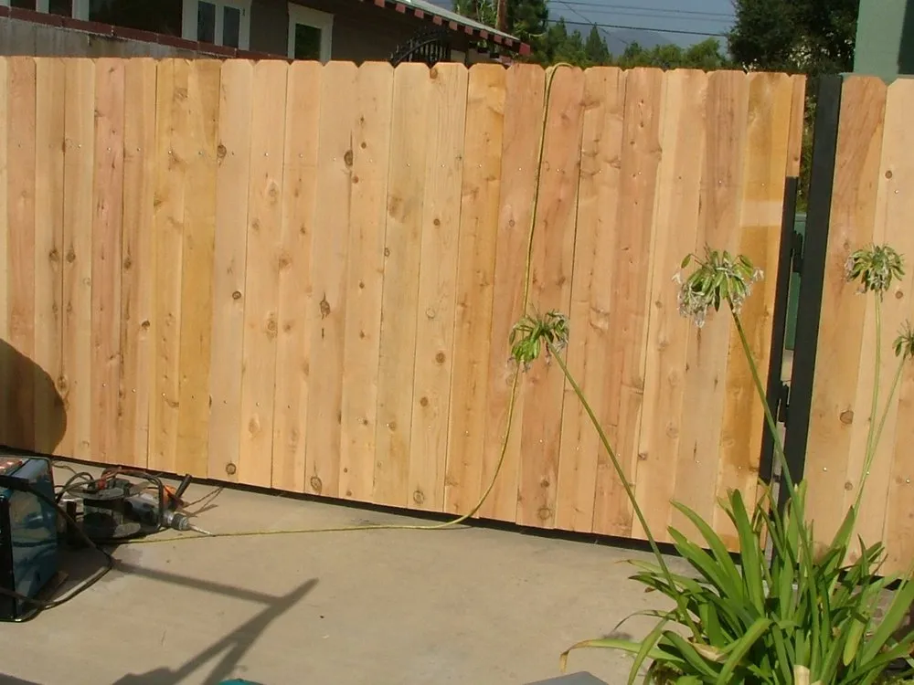 Local fence installation service in Pasadena, CA - Lock Up