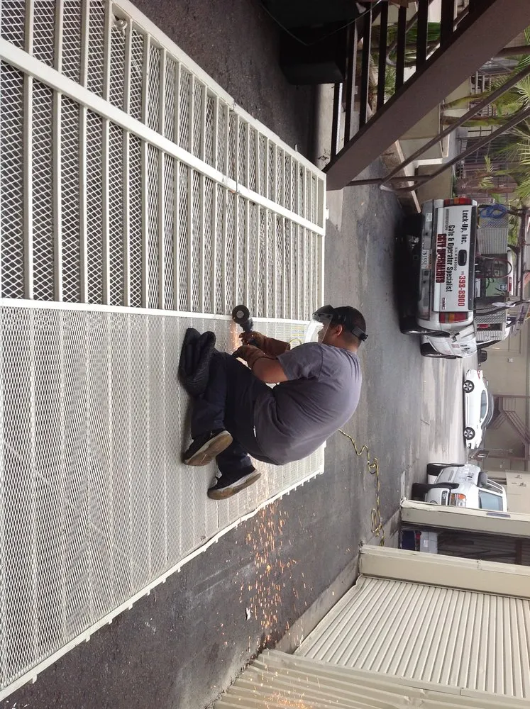 Expert wood fence service in Pasadena, CA by Lock Up