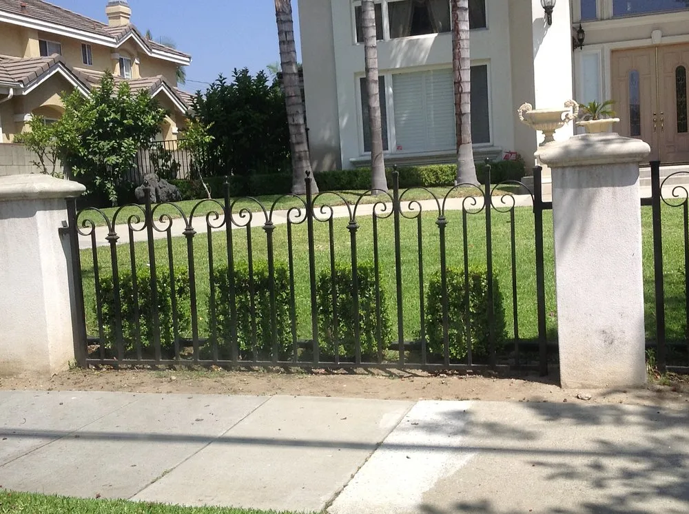 Reliable fence repair in Pasadena, CA by Lock Up