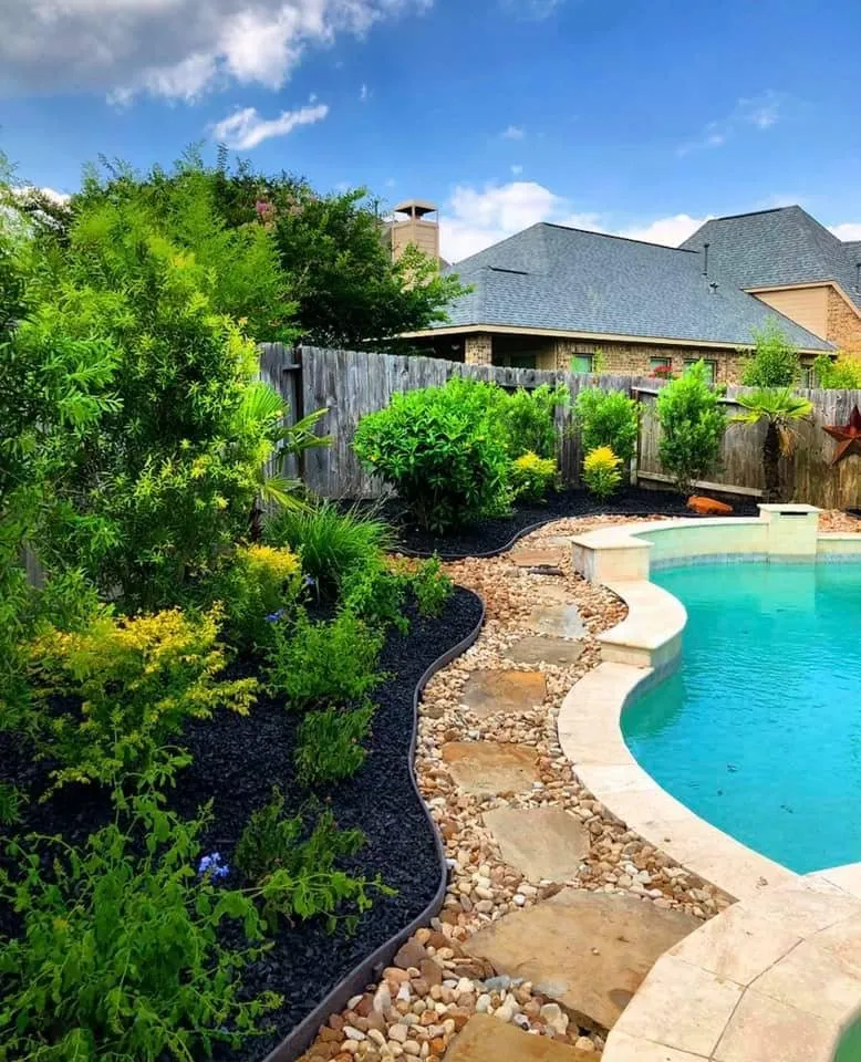 Professional vinyl fence installation in Spring, TX by Luxscape