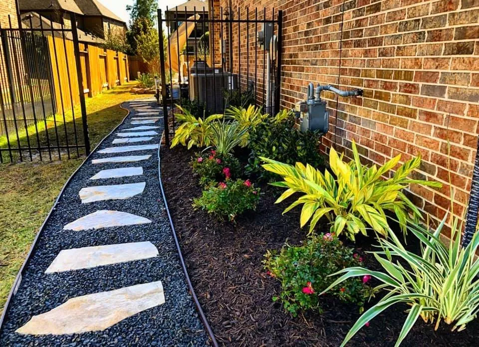 Affordable privacy fencing service in Spring, TX - Luxscape