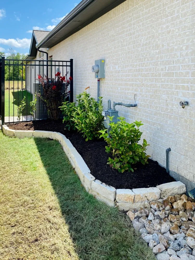 Top-rated vinyl fence installation experts serving Spring, TX - Luxscape