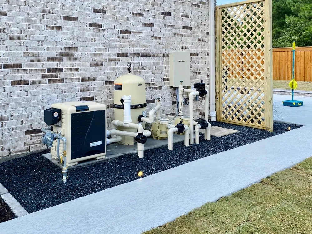 Reliable chain link fencing in Spring, TX by Luxscape