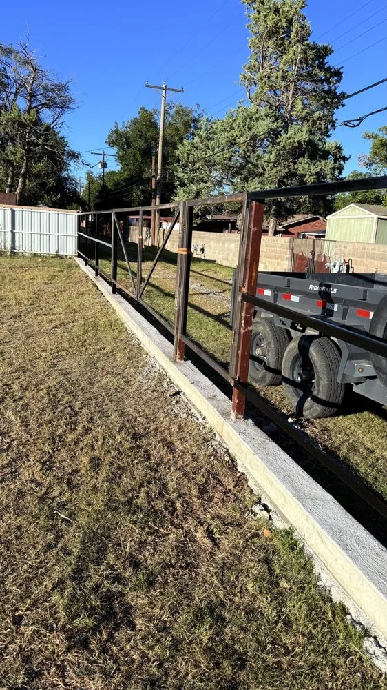 Top-rated fence installation service in Plainview, TX - LV Construction
