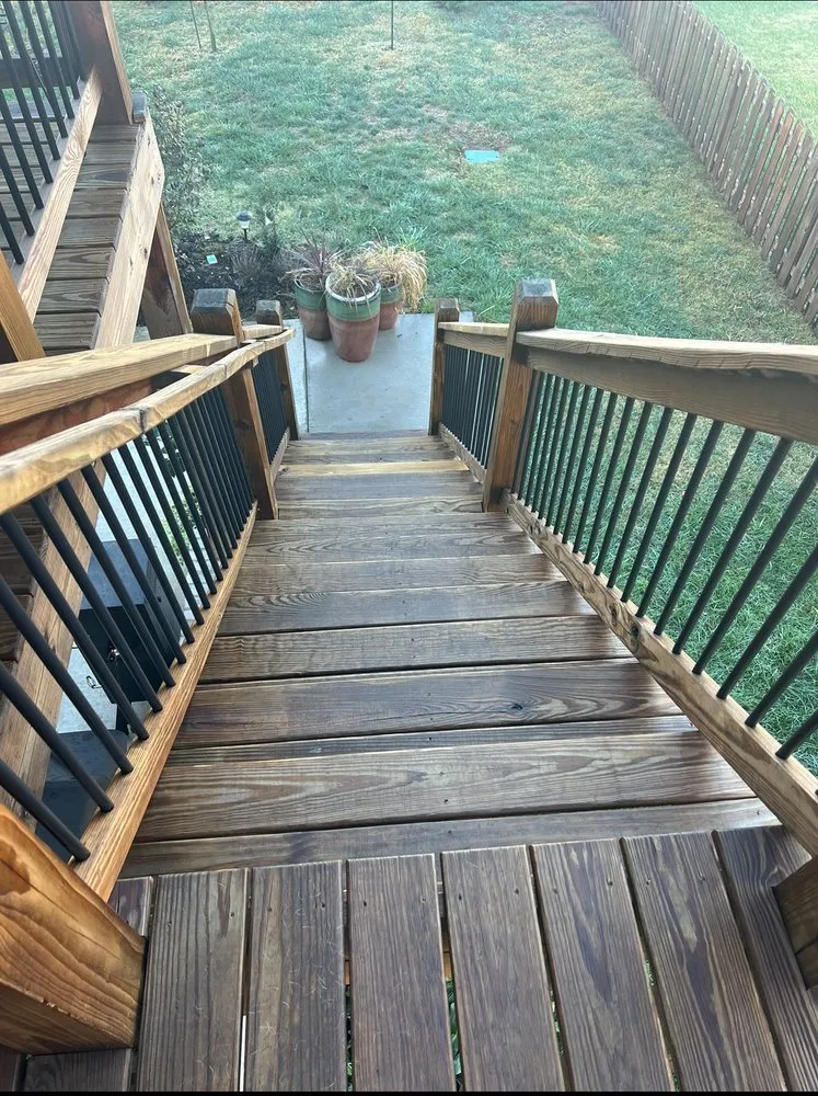 Local privacy fencing for homes in Springfield, MO by Marigold Solutions