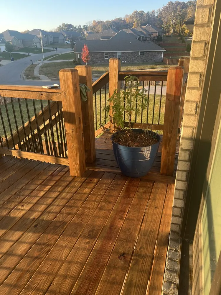 Quality privacy fencing experts serving Springfield, MO - Marigold Solutions