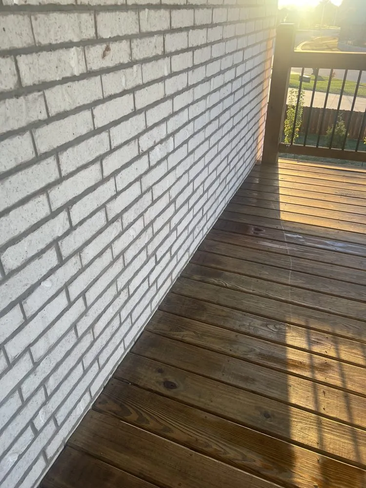 Professional vinyl fence installation experts serving Springfield, MO - Marigold Solutions