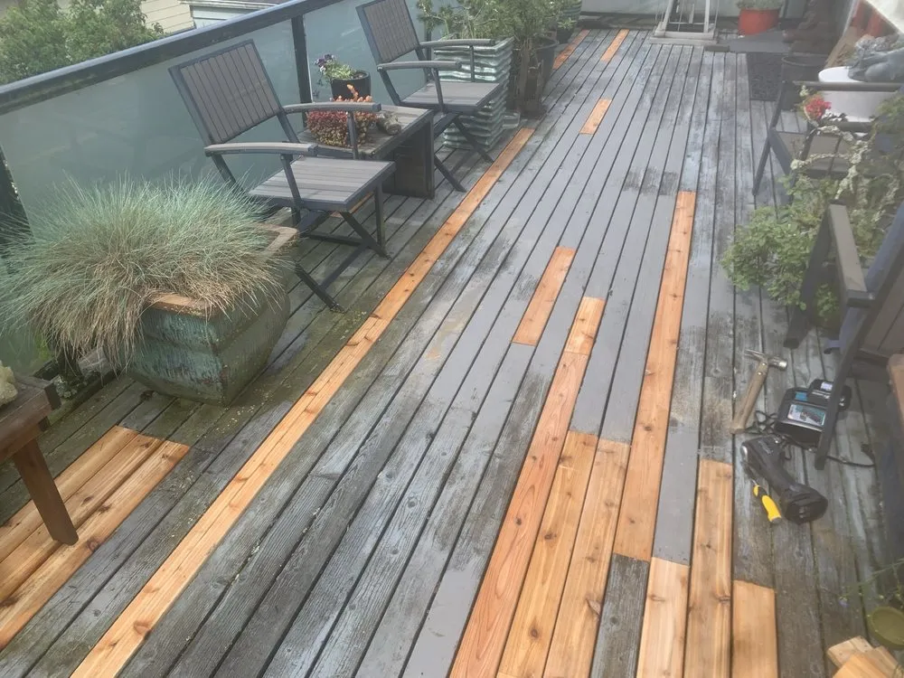 Quality vinyl fence installation service in Seattle, WA - Matt Soderback Construction
