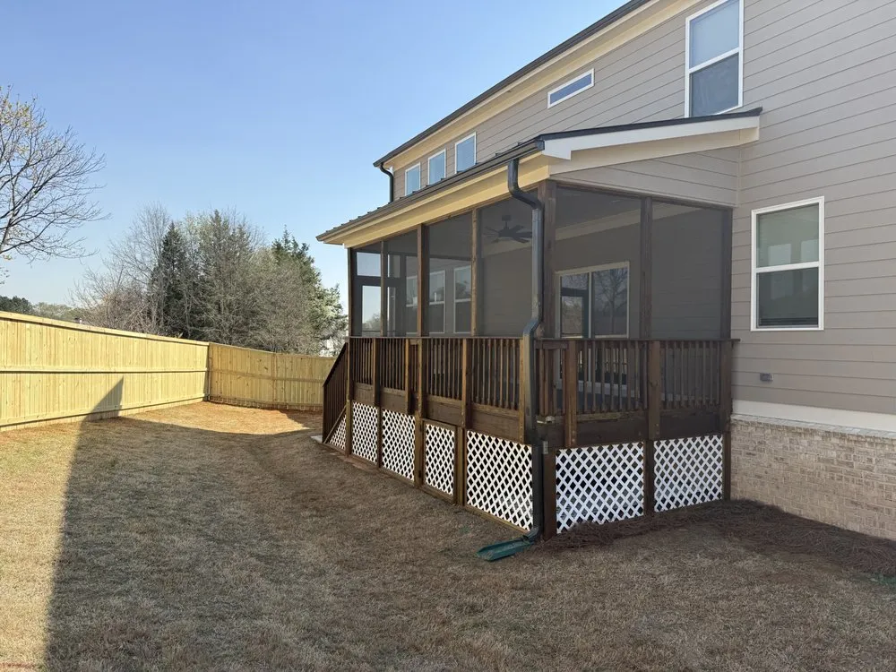 Local privacy fencing for homes in Comer, GA by Matthew’s Work