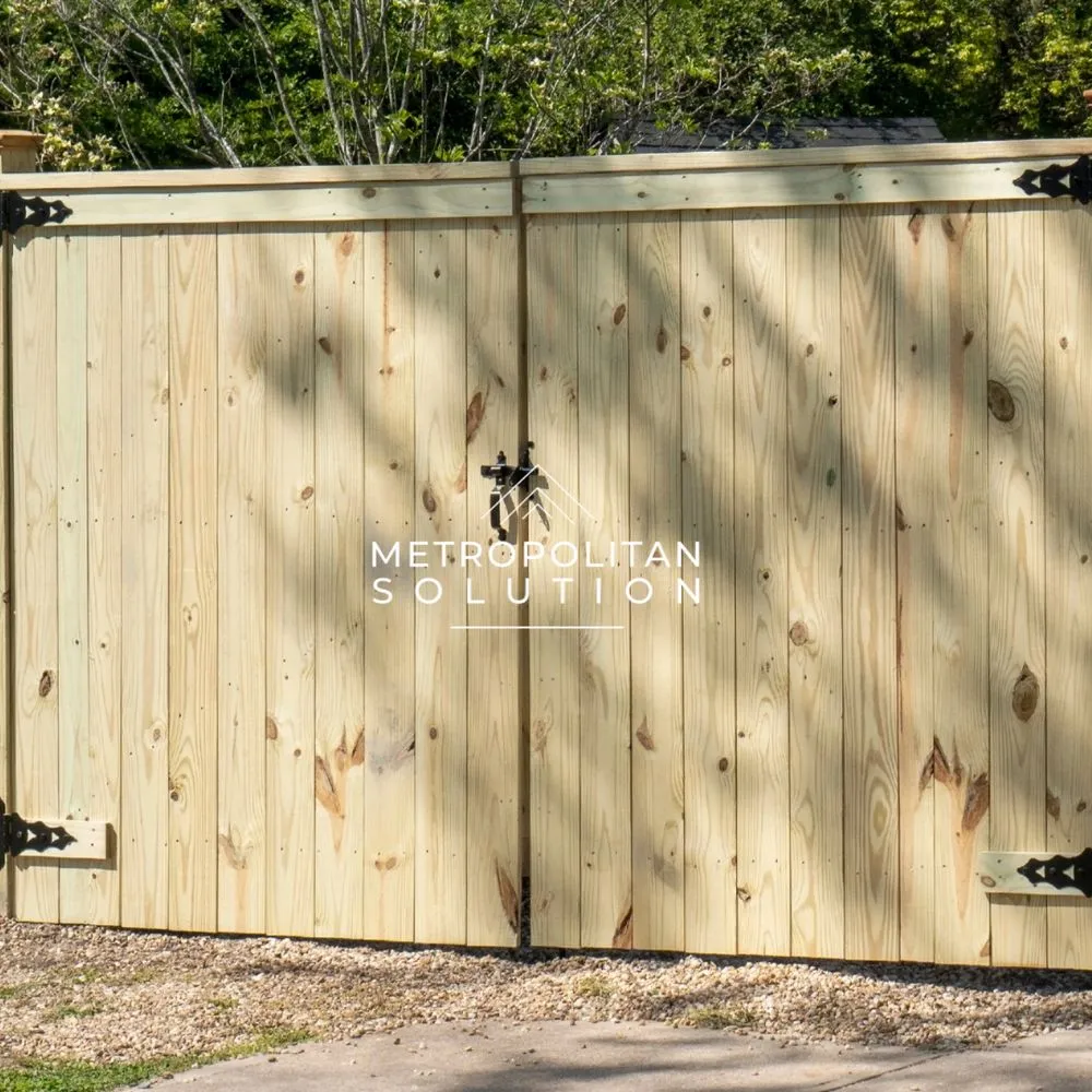Trusted fence installation in Katy, TX by Metropolitan Solution