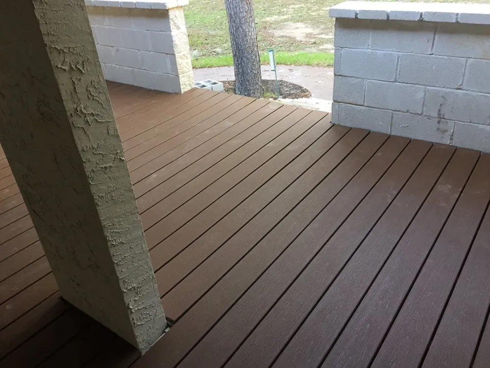 Local wood fence service experts serving Conroe, TX - M.I. Services