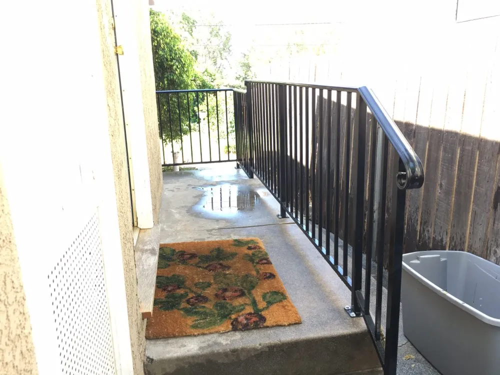 Local vinyl fence installation experts serving Tujunga, CA - Mimic Iron