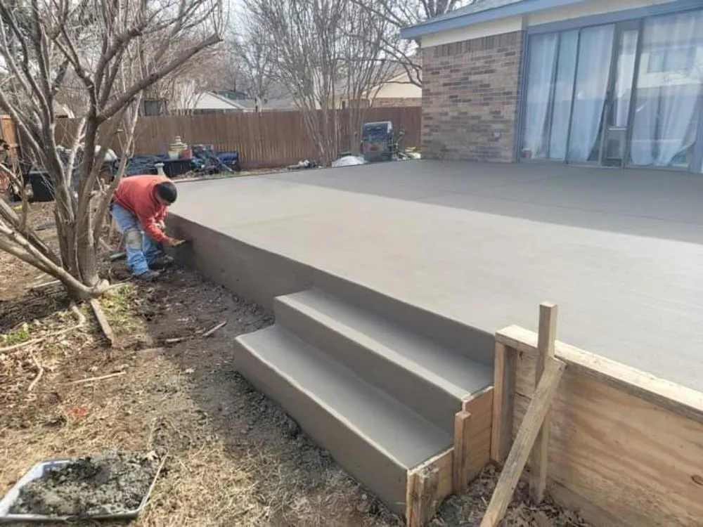 Local vinyl fence installation service in Amarillo, TX - MJS Construction
